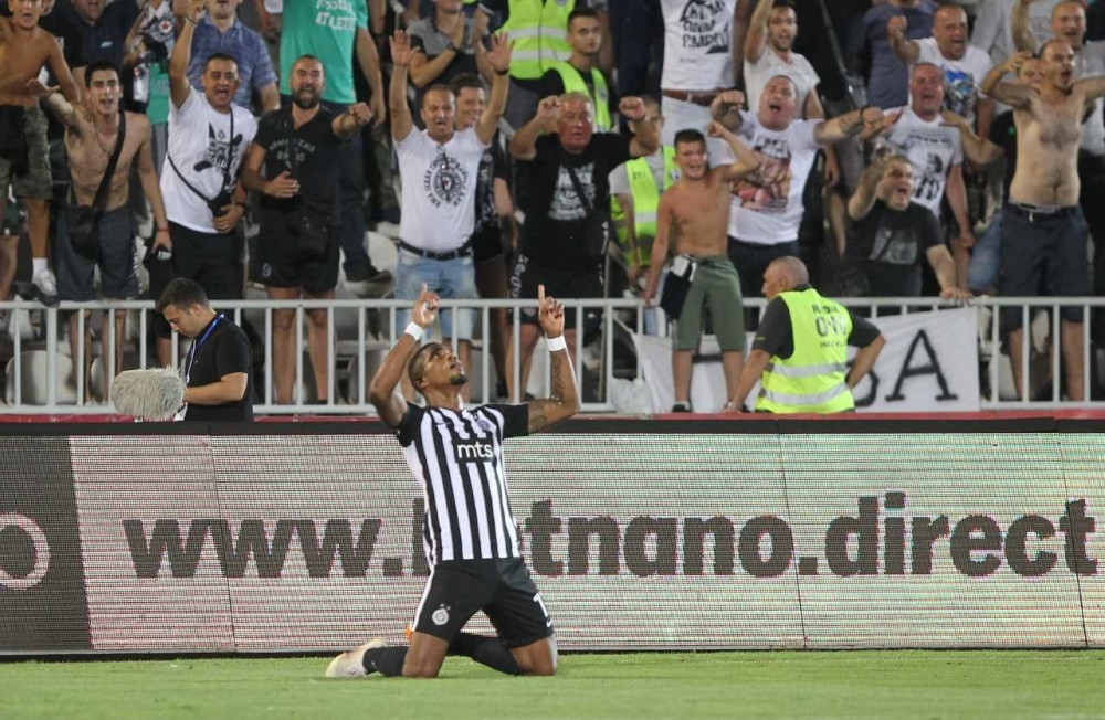 Žena mi kaže da moramo da se vratimo u Beograd, nadam se da ću jednog dana uzeti titulu sa Partizanom!