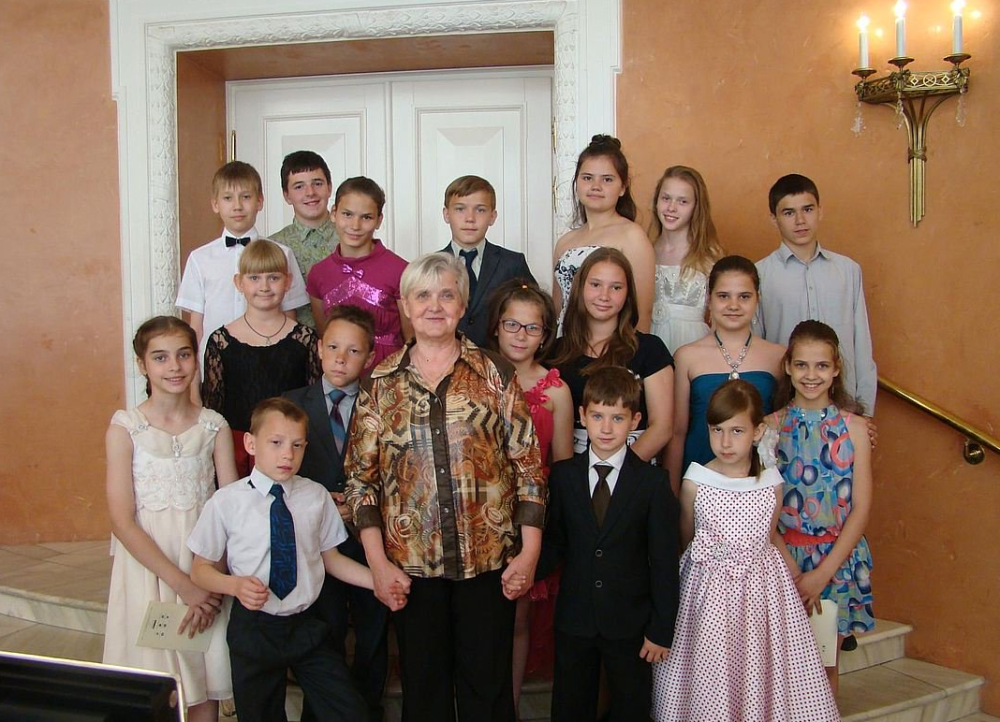 Tatjanu 81 dete zove "MAMA", a sve je počelo kada je devojka zamolila da joj čuva ćerku