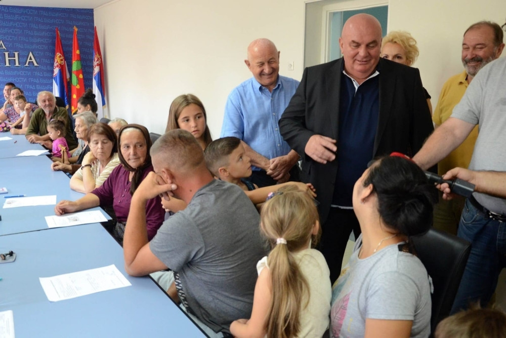 OPET ČASTI Palma deci davao po 3.000 dinara!