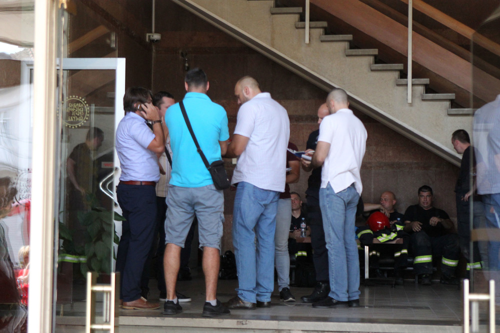 Postoje dve verzije nesreće, a ovo su osobe koje su stradale! (FOTO)