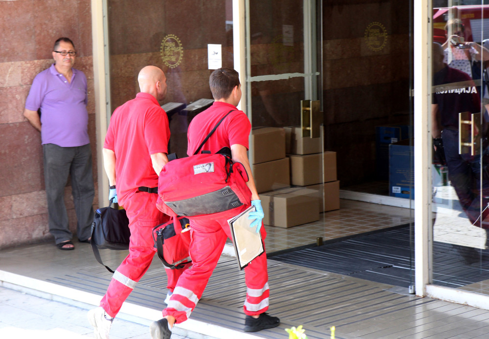 Jauk žene nastradalog se širio hodnicima Narodne biblioteke, ponavljala samo jednu rečenicu! (FOTO)