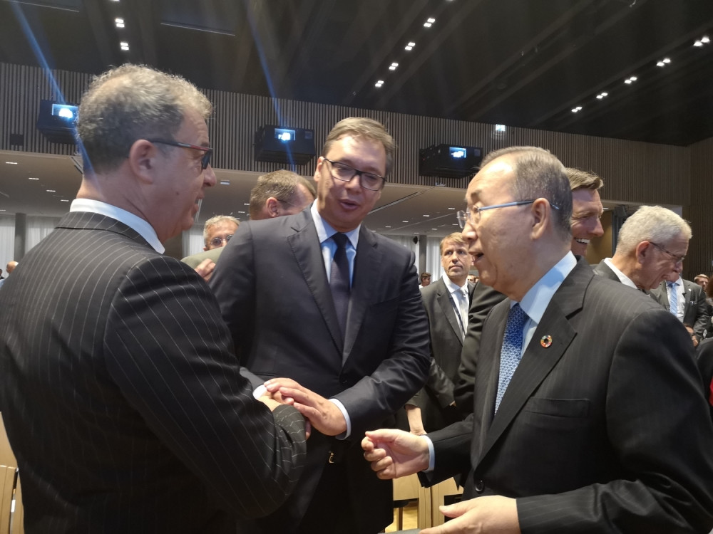 Austrijski predsednik o susretu Vučić-Tači: Sinoć se nešto dogodilo!