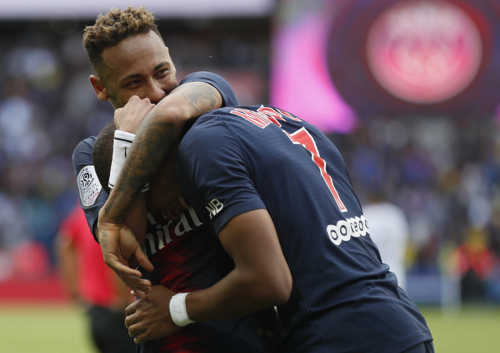 KOLIKO GOD NOVCA DA IMAJU SHVATILI SU DA IMA JAČIH Parižani uplašeni za svoje najveće zvezde!