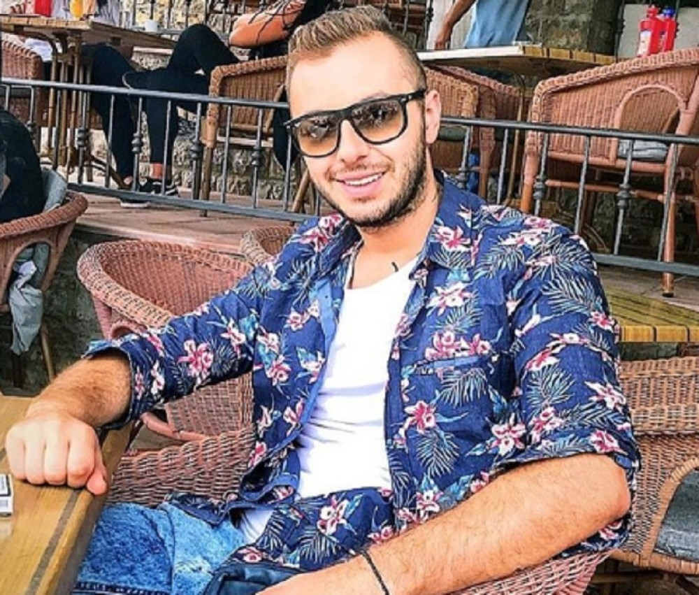 NAJGORA JE ALJKAVUŠA, NA GLAVI NOSI MRTVOG PACOVA! Frizer Kije Kockar udario na Lunu, a šta je rekao za Anabelu ne smemo ni da napišemo!