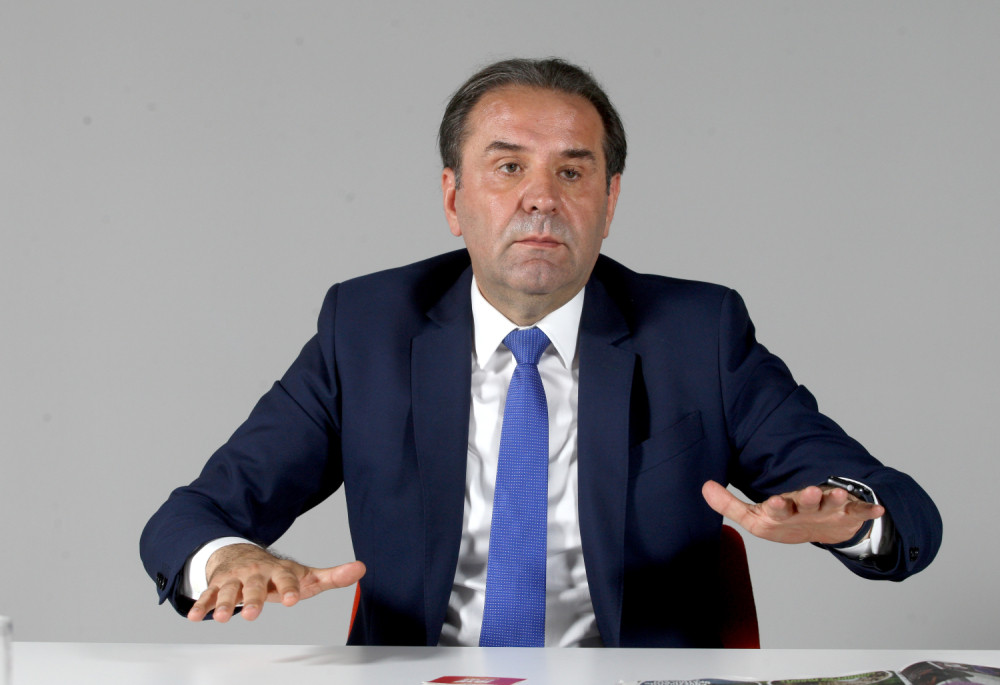 Rasim Ljajić napisao pesmu protiv korone (VIDEO)