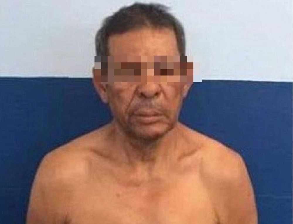 Ćerka ušla u sobu i uhvatila oca kako SILUJE SVOJU MAJKU! Ono što se dogodilo sa staricom će vas naježiti!