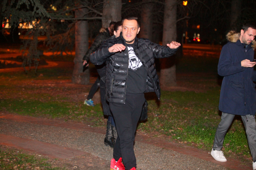 GASTOZOV PRVI PORNIĆ! U glavnoj ulozi je devojka iz Slovenije i u pitanju je teško gruvanje!