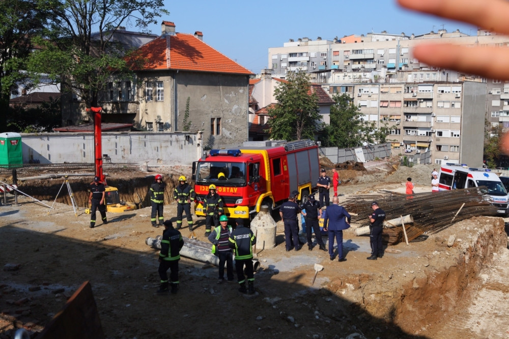 Izvučeno telo radnika sa gradilišta, spasioci ispod ruševina zatekli JEZIV PRIZOR