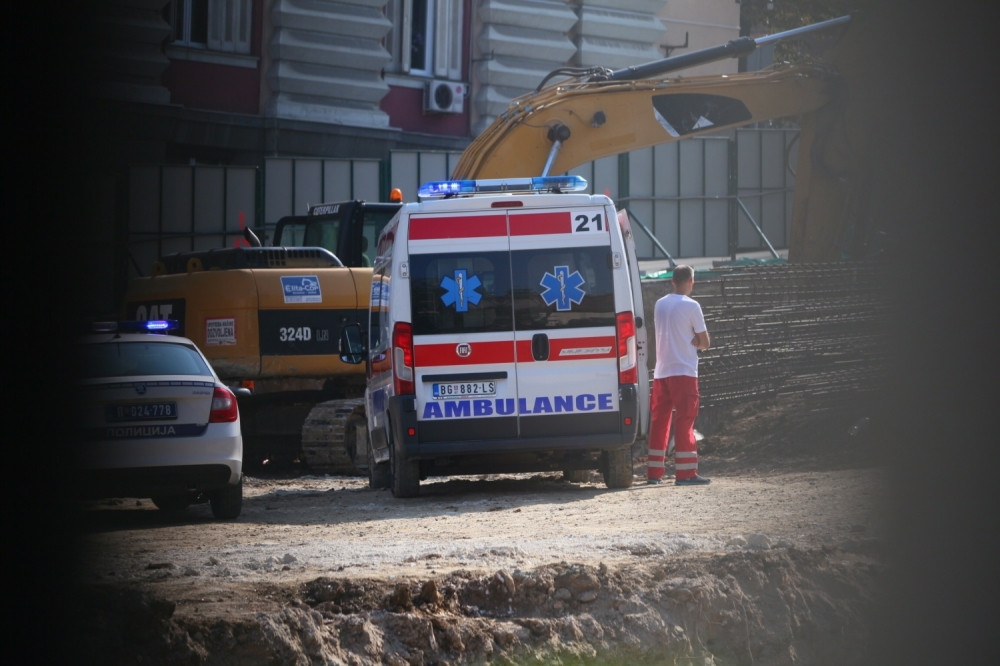 Nesreća na Zlatiboru, radnik pao sa krova zgrade, poginuo na licu mesta