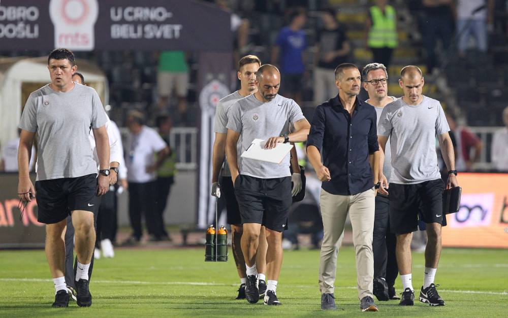 Partizan ostaje bez trenera, a POTPUNI ŠOK je u koji klub odlazi!