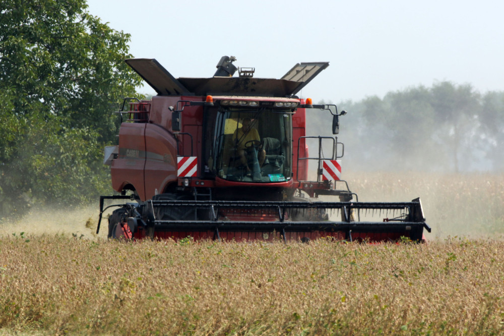 Evo kako da dobijete novac za poljoprivredno zemljište!