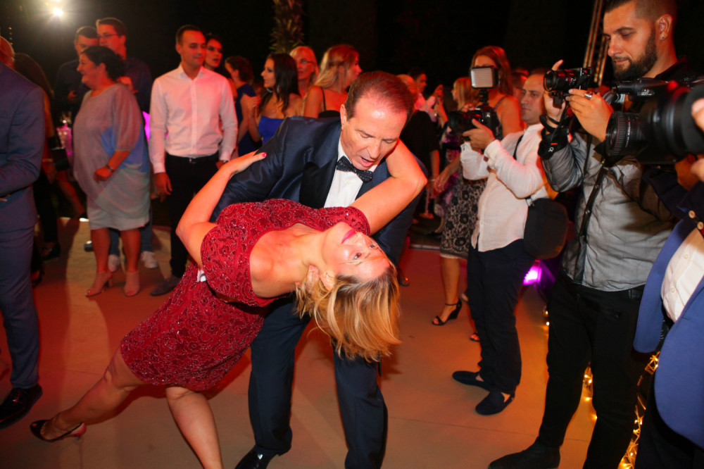 Bogoljub se tri puta presvukao na svadbi, a Dule Savić je pevao pesmu za OVOG GOSTA!