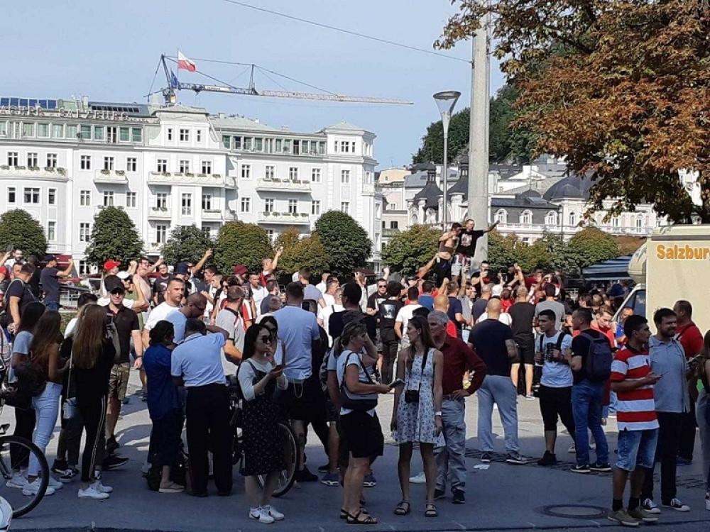 "Delije" KRENULE NA STADION Salcburga, pogledajte snimke IZ VAZDUHA! (FOTO)