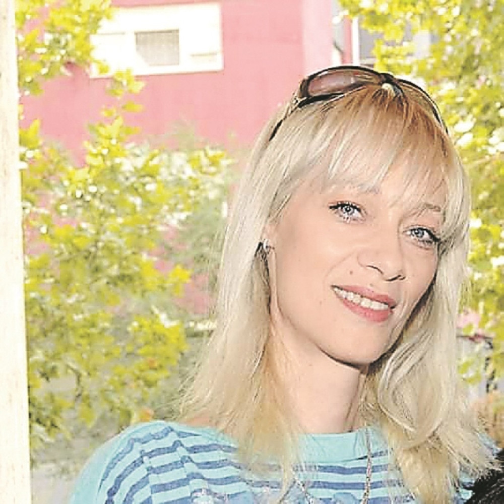 Sandru operisali sedam sati, ali je i dalje u TEŠKOM STANJU! Evo šta su sve uradili vrhunski lekari