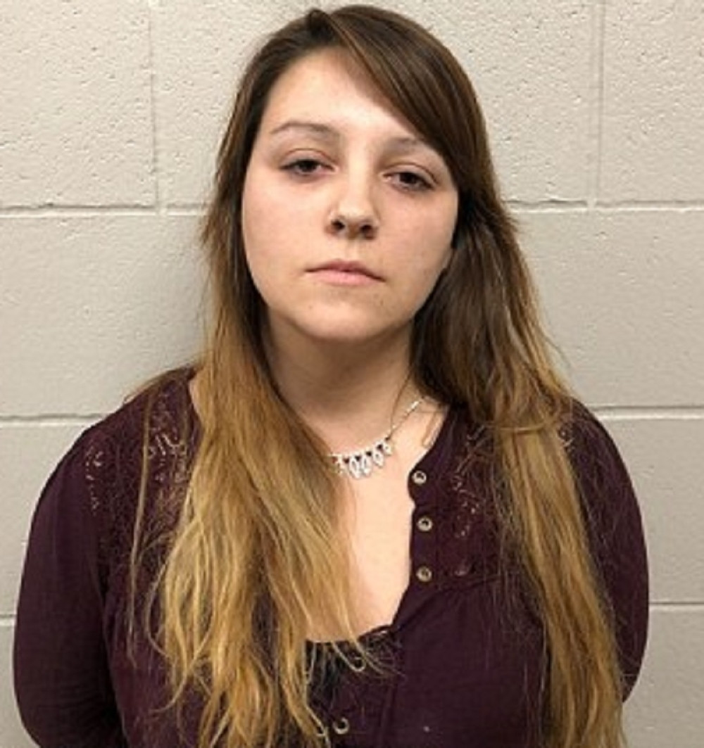 Majka (23) ubila svoje dve bebe! Ono što je policija našla u njenom računaru, ledi krv u žilama