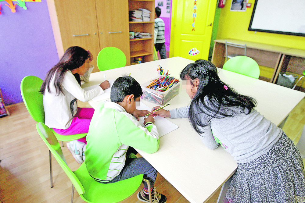 Ne bacajte knjige, poklonite ih!