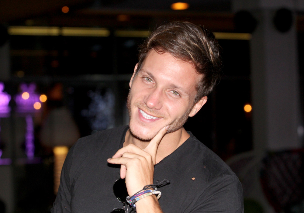 Saša Kovačević napravio drastičnu promenu! Ofarbao se, društvene mreže ključaju zbog njegove slike! (FOTO)