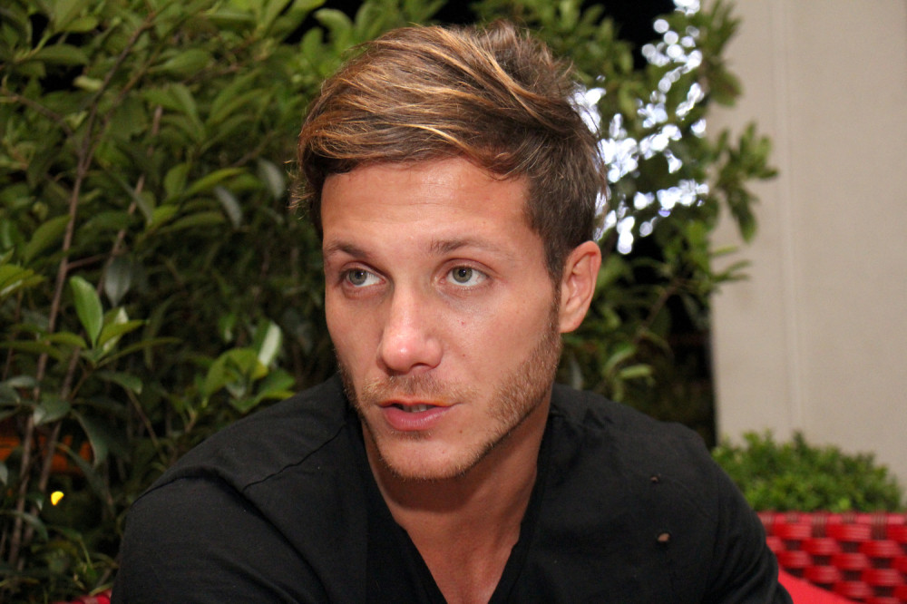 Komšije Saše Kovačevića otkrile sve njegove tajne: Prodavačica pričala o pevaču bez prestanka, a onda se dotakla i KUSURA!