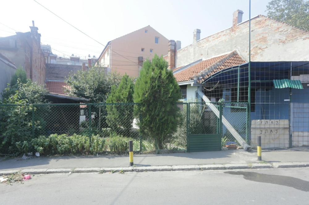 Coka isekla vene u zatvoru?!