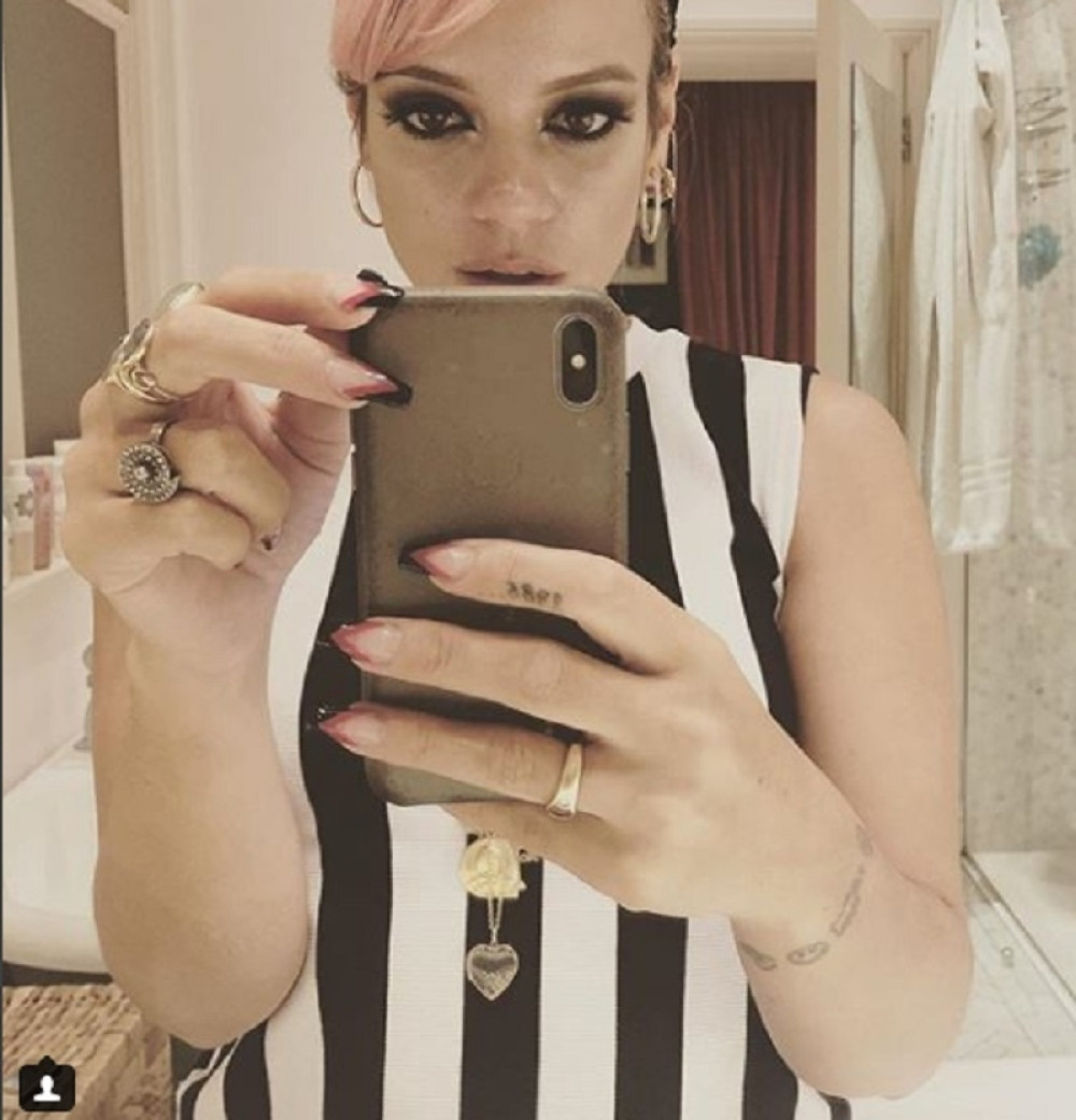 Poznata pevačica bila na heroinu, a svaki dan dovodila je svoj život u rizik - njena priča ostavlja bez daha! (FOTO)