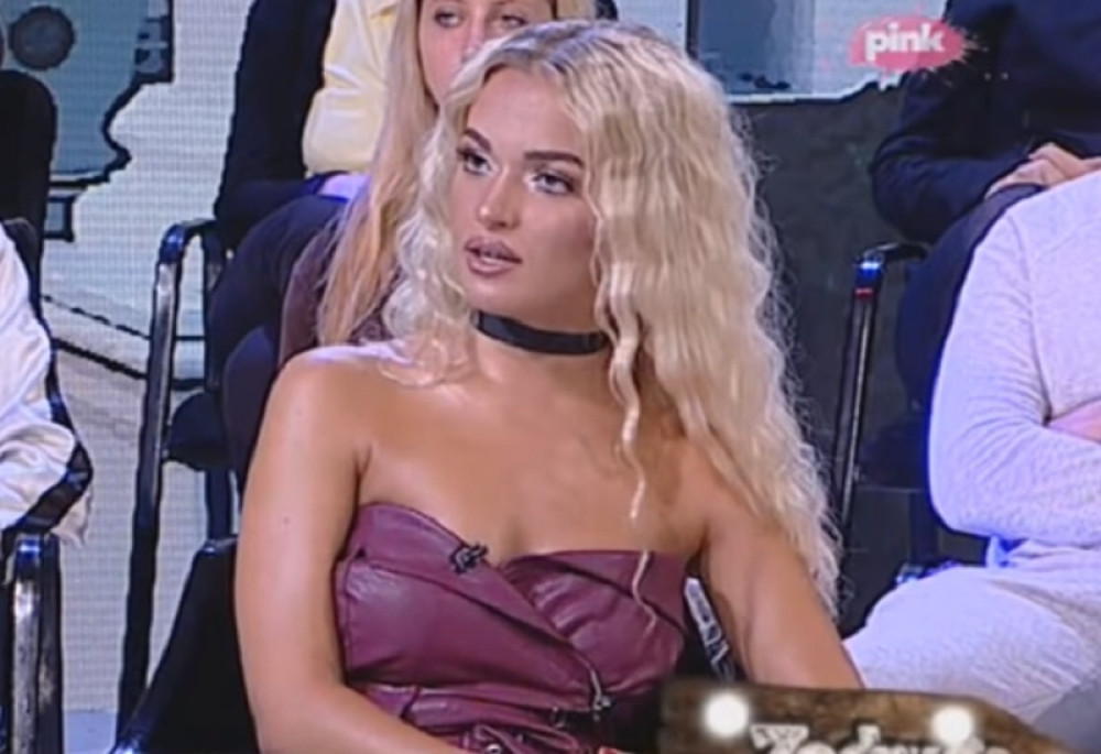 NIKO NIJE VEROVAO DA ĆE PROMENITI LIČNI OPIS Teodora Džehverović otišla u krajnost, a svi je prepoznajemo baš po TOME! (FOTO)