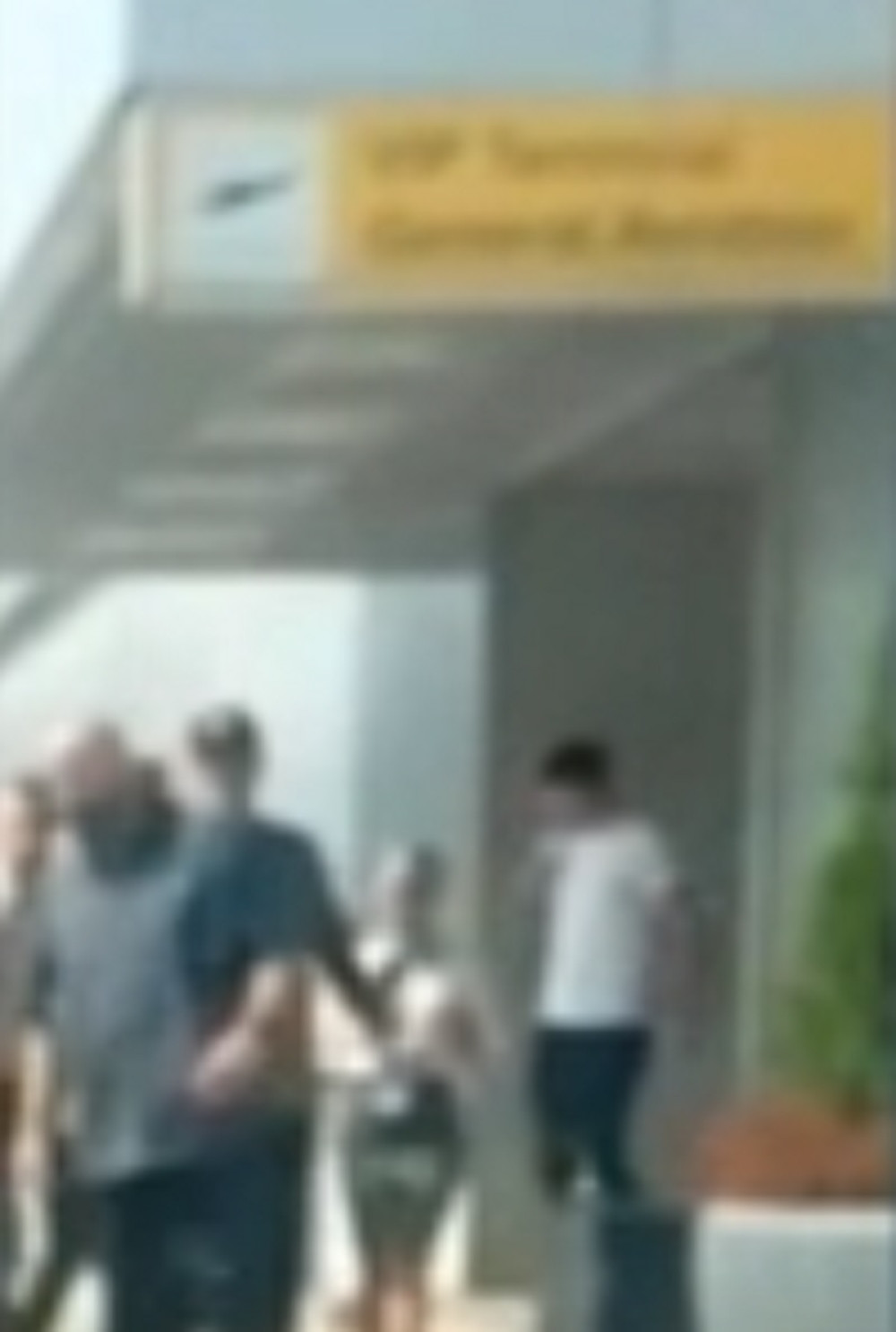 EKSKLUZIVNI SNIMAK: Američki milijarder sleteo u Beograd, a ovom Srbinu je poverio da obavi težak posao