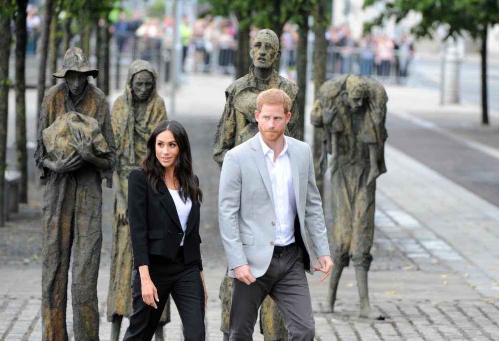 KAMERE SU SVE SNIMILE! Princ Hari uhvaćen u krađi!