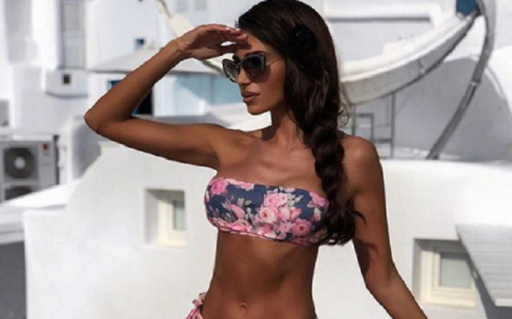 ONA SE NIKADA NE POJAVLJUJE SA NJIM U JAVNOSTI! Ana je supruga našeg pevača, rodila je troje dece i nestvarno je lepa!