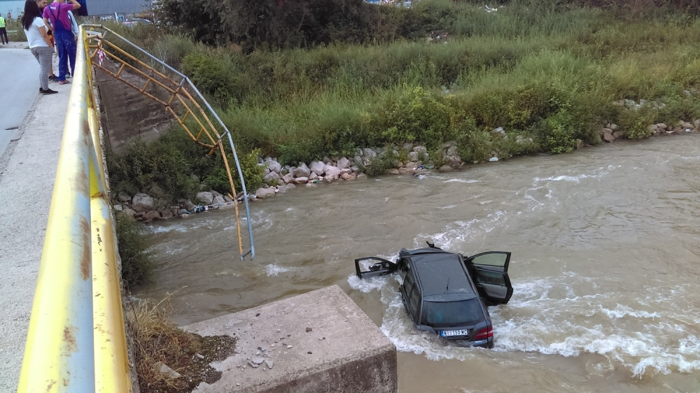 Izgubio sam kontrolu, ZNAO SAM DA ĆEMO DA SLETIMO, ne sećam se ni da li je voda bila hladna...