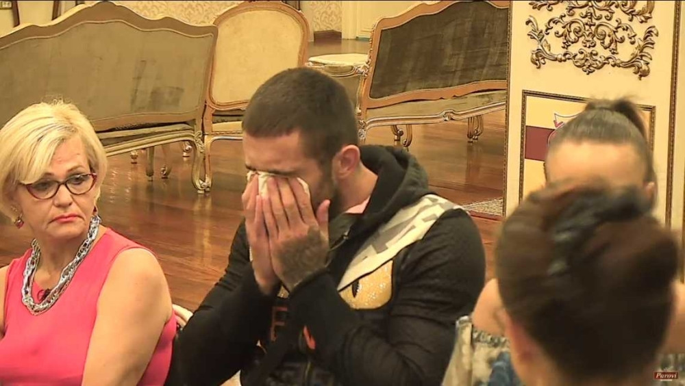 MONSTRUOZNO! Muž ne želi da joj dozvoli da vidi dete!