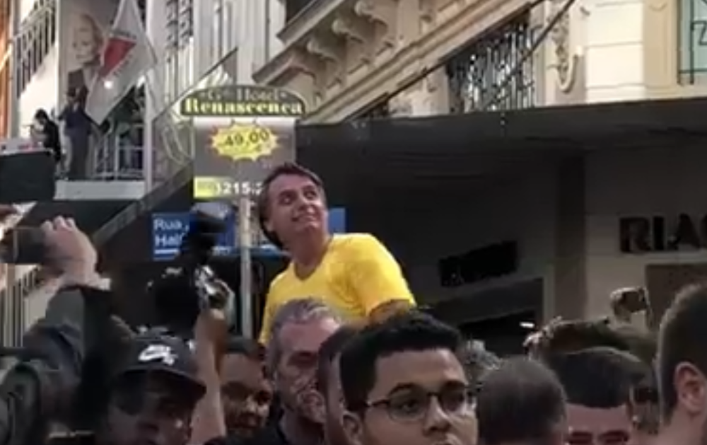 Senator probao da zaustavi štrajk vojske, momentalno je završio u bolnici