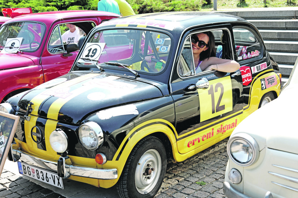 Magični „fića“ beogradskog zeta širi sreću i vraća osmeh na lice! (FOTO)