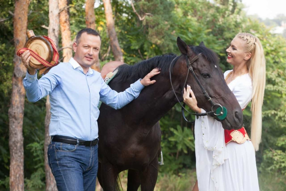 DRAMA! Voditeljka Bojana Ristivojević pala s konja