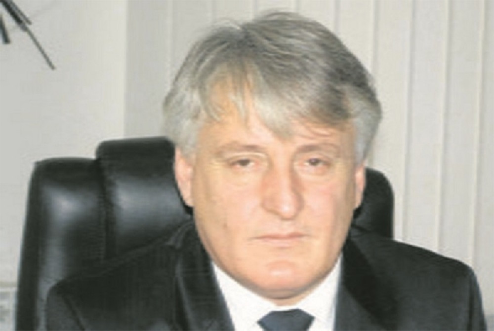 Ragmi Mustafa prevario novinare da ga je srpska policija nepotrebno zadržala sat vremena na kontrolnom punktu prema Kosmetu