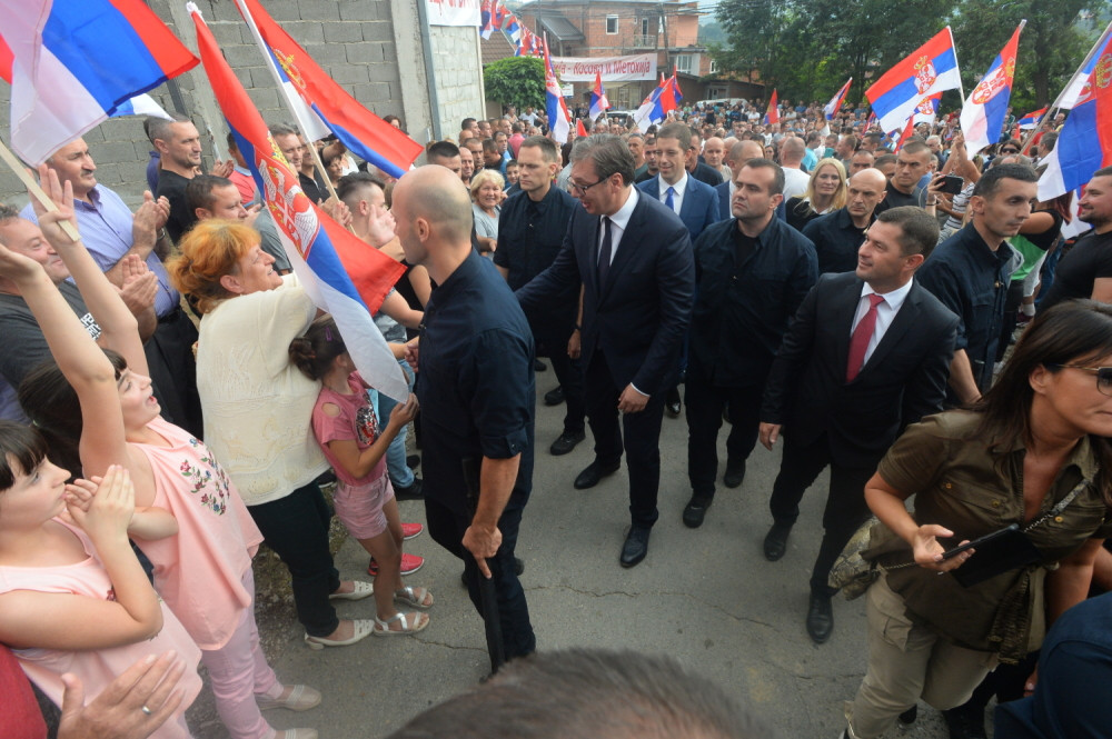 Rafali odjekuju na pet lokacija na Kosovu, iza svega stoji Kadri Veselji!