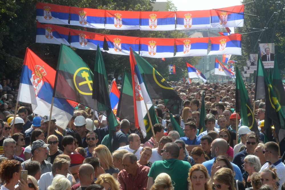 Sutra će na Kosovu mleko koštati ČAK 320 dinara! 90 odsto Srba će oterati u TOTALNO SIROMAŠTVO!