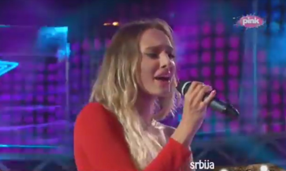 KREĆE KIJINIM STOPAMA Luna postaje pevačica, sprema BRUKA PESMU! STANIJA JE PODRŽALA!(VIDEO)