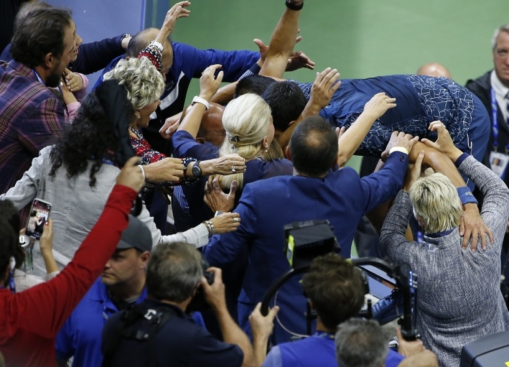 IMA 2 MILIJARDE DOLARA, prva mu je čestitala i TU PRIČI NIJE KRAJ!