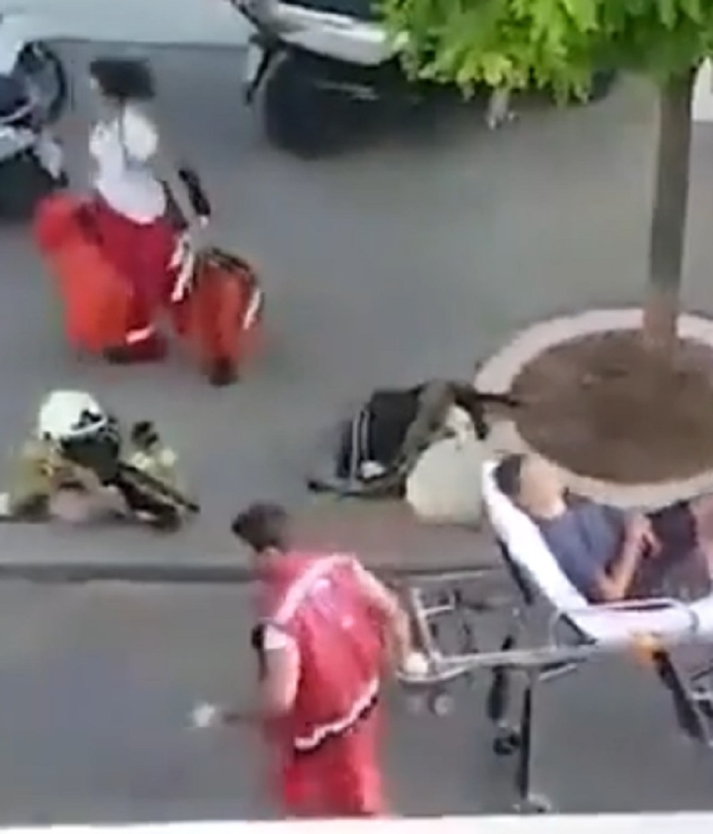 EKSPLOZIJA KOD BOLNICE: Popravljali klimu, pa jedva izvukli žive glave