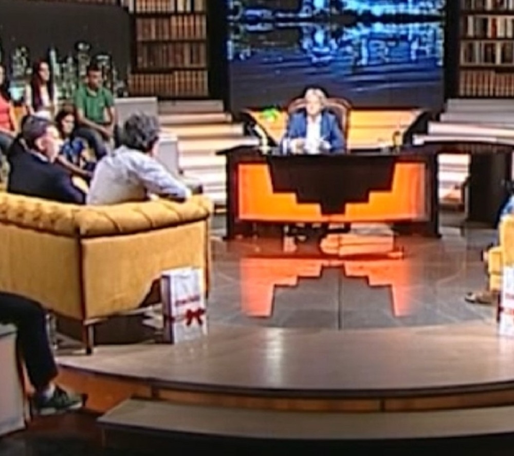 Marić u "Ćirilici" zapalio studio pričom o Kosovu i Đokoviću, ali svi gledali u KRILO Darku Trifunoviću, nisu mogli svojim očima da veruju