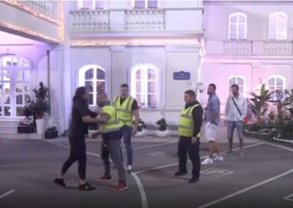 TUČA U ZADRUZI?! Brutalna svađa, nije mogao da se smiri! Sve zbog Stanije - ULETELO OBEZBEĐENJE!