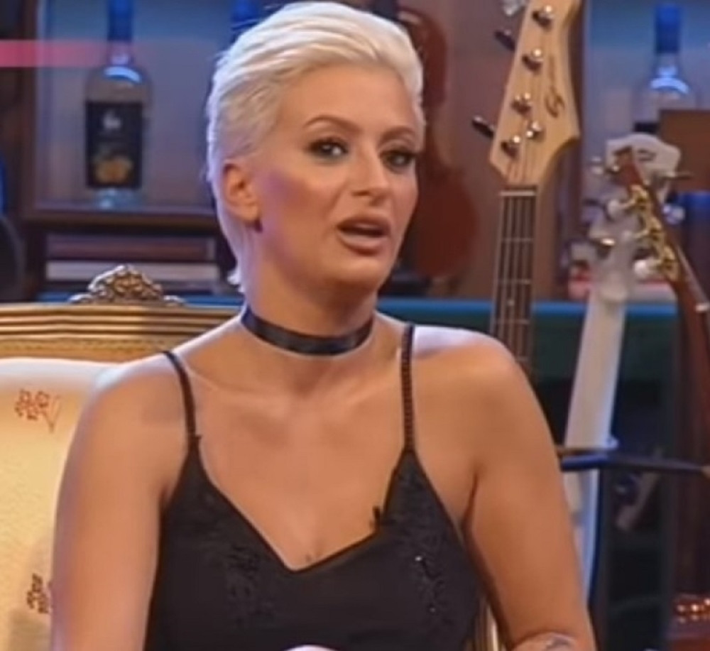 Dušica progovorila o agoniji kroz koju prolazi posle uništenog auomobila!