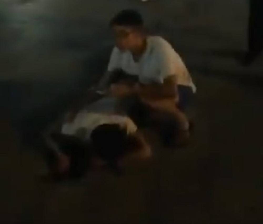 Automobilom uleteo u masu ljudi, povređeno više od 40, a IMA I MRTVIH! (VIDEO)