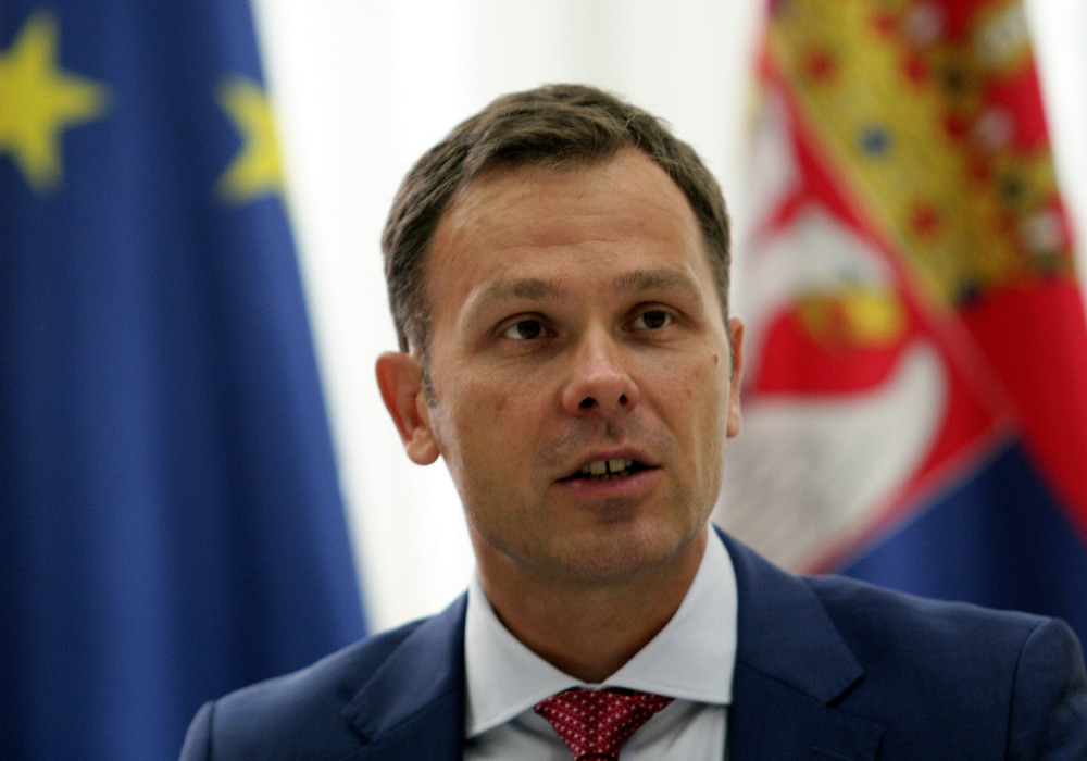 Skaču plate, penzije od 1.oktobra veće, evo šta nas sve čeka u naredna ČETIRI MESECA