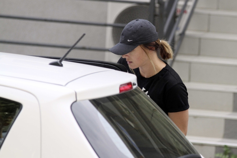 ANABELINA PRIJATELJICA OTKRILA STRAŠNE STVARI: Ona je već danima na lekovima, ne ustaje iz kreveta i plače non-stop...