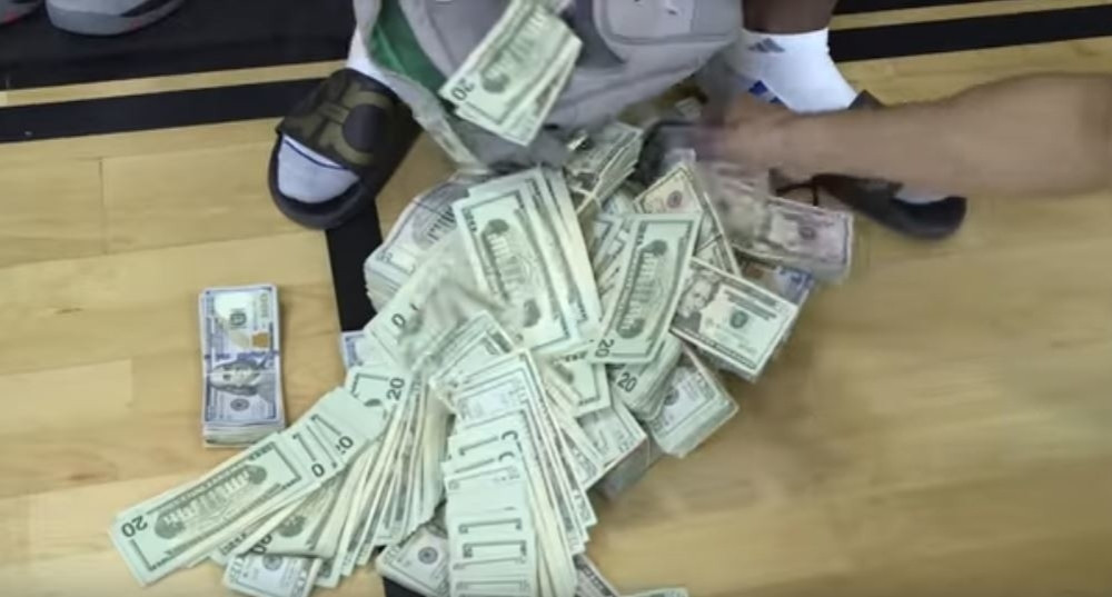 Ljulja se Volstrit, ruše se berze, u kuloarima se šapuće: Nova EKONOMSKA KRIZA!?