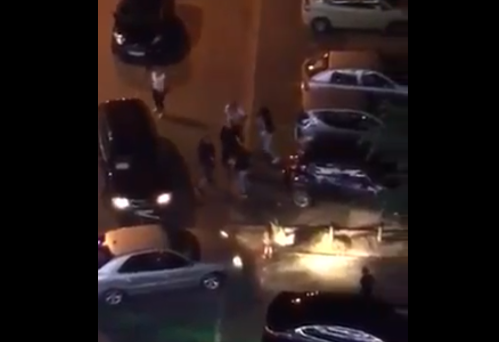 Opšta tuča u Skoplju, dve porodice se dohvatile zbog parking mesta, a onda su devojke povele MAKLJAŽU (VIDEO)