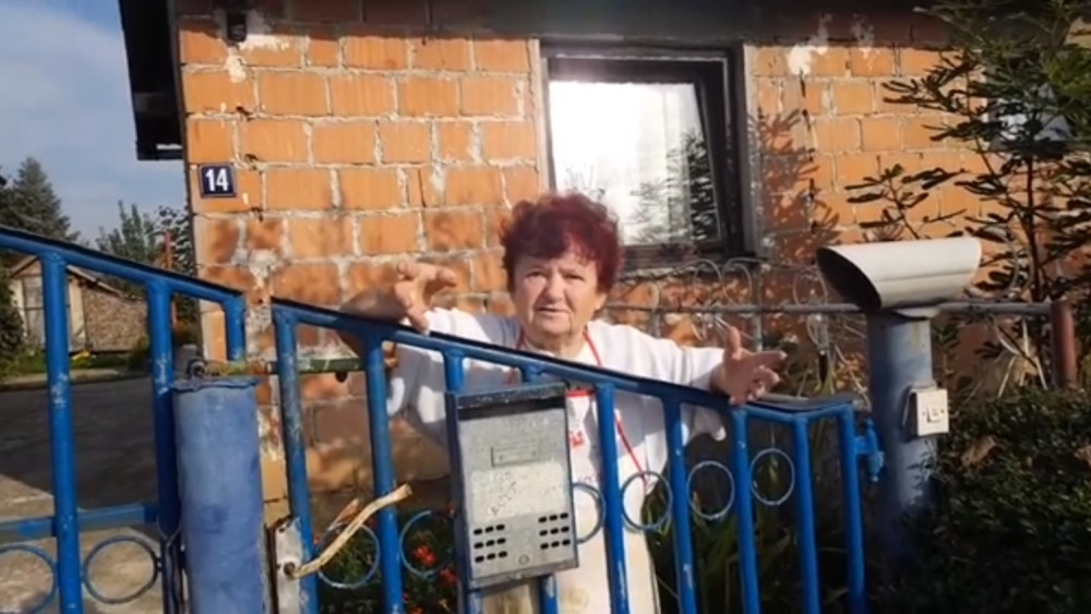 Komšiluk mislio da je Mariju pregazio voz, a onda su je UGLEDALI KAKO KUVA! (VIDEO)