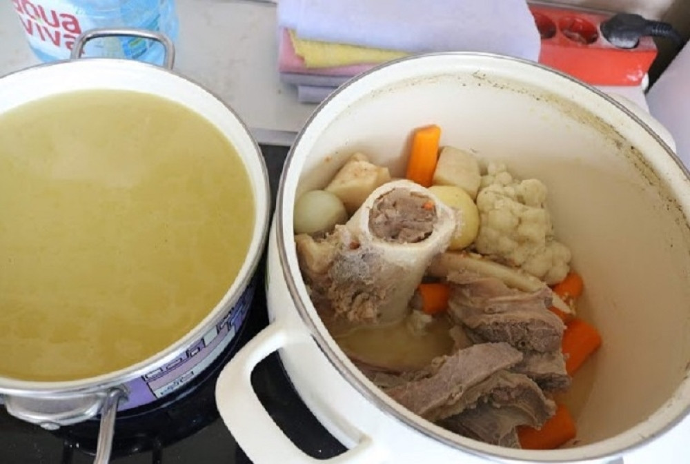 Supa od kostiju: Ubrzava metabolizam, jača imunitet, reguliše rad creva, usporava starenje