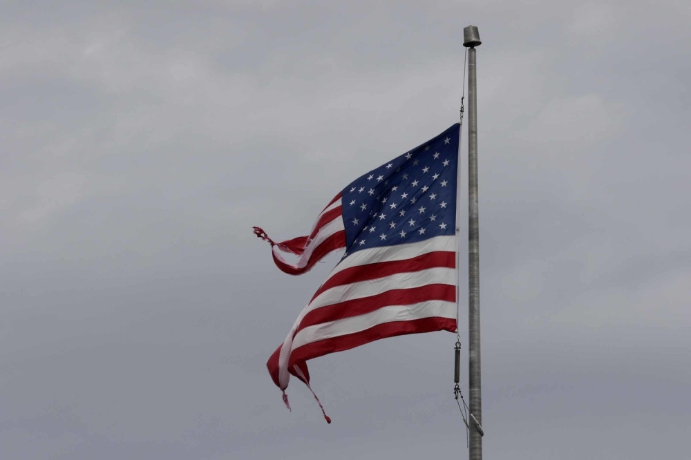 Uragan odneo 17 života, ceo jedan grad ODSEČEN OD SVETA! Poplava nosi sve pred sobom!